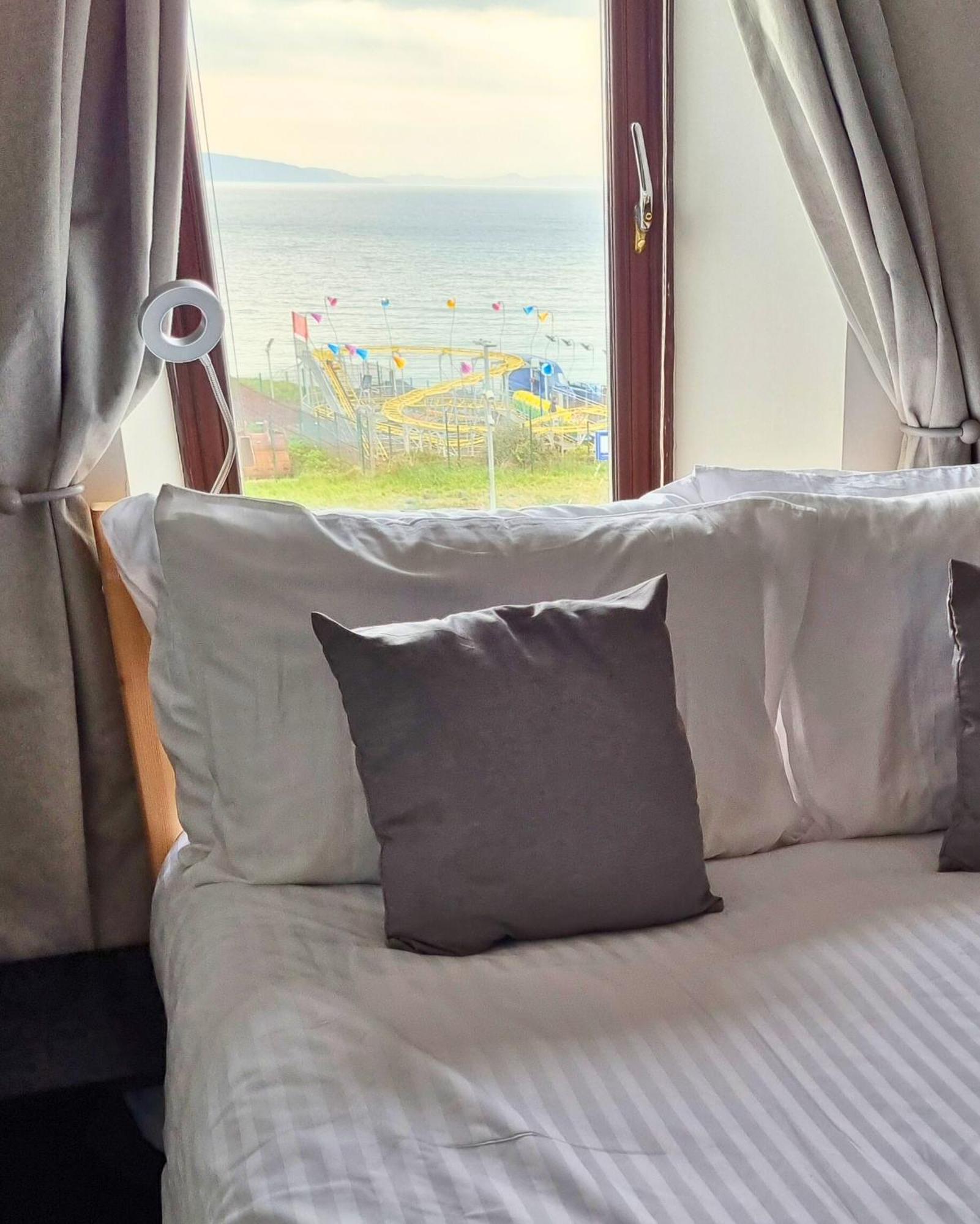 6 Golf Terrace - Portrush By The Sea公寓 外观 照片